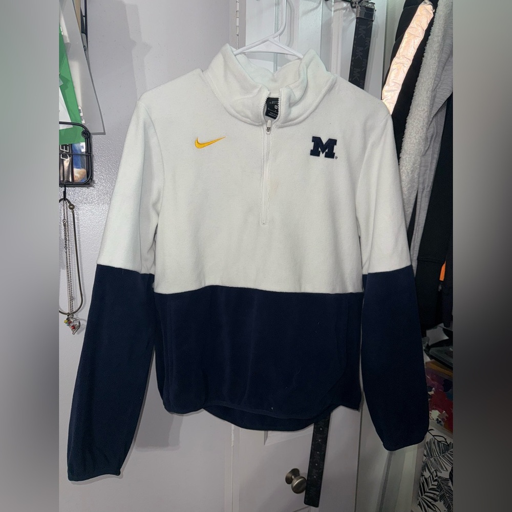 Nike Michigan quarter zip size Medium